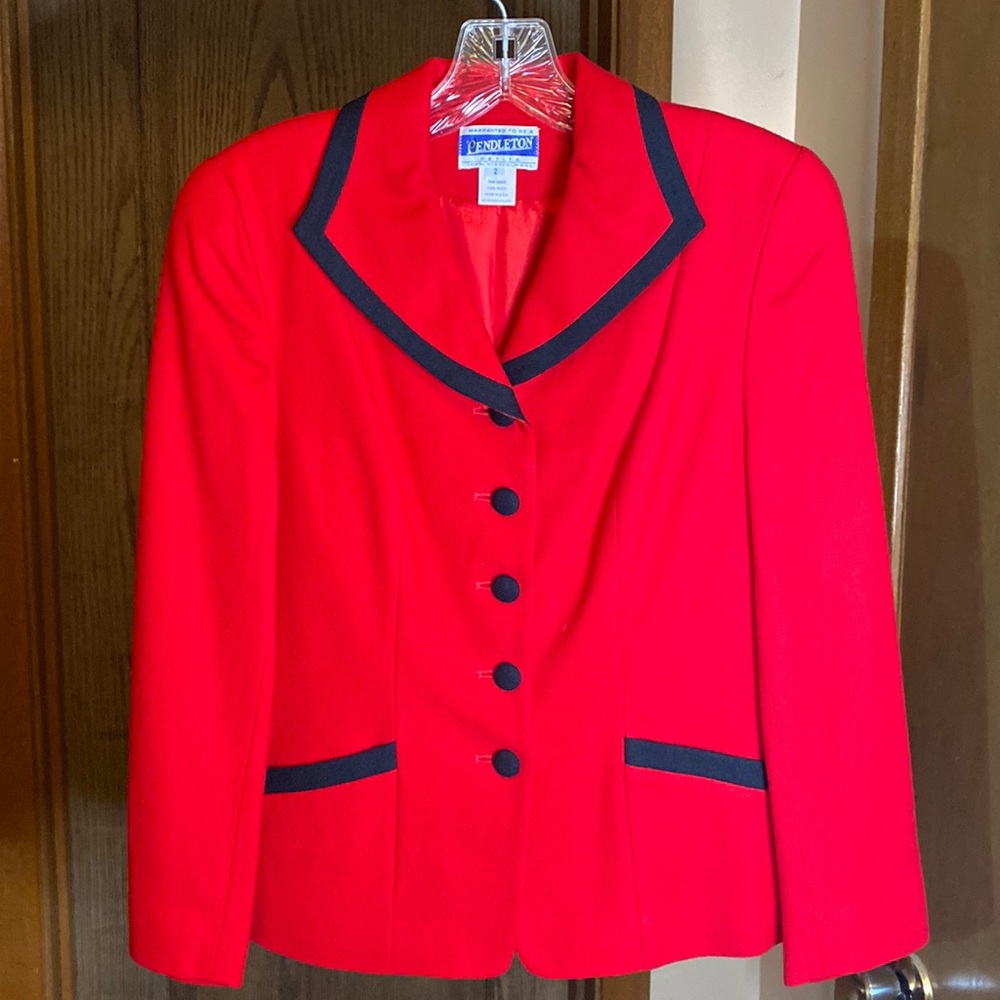 Made in USA! Vintage Pendleton Ladies Suit Jacket Size 2 Petite Stunningly Made!